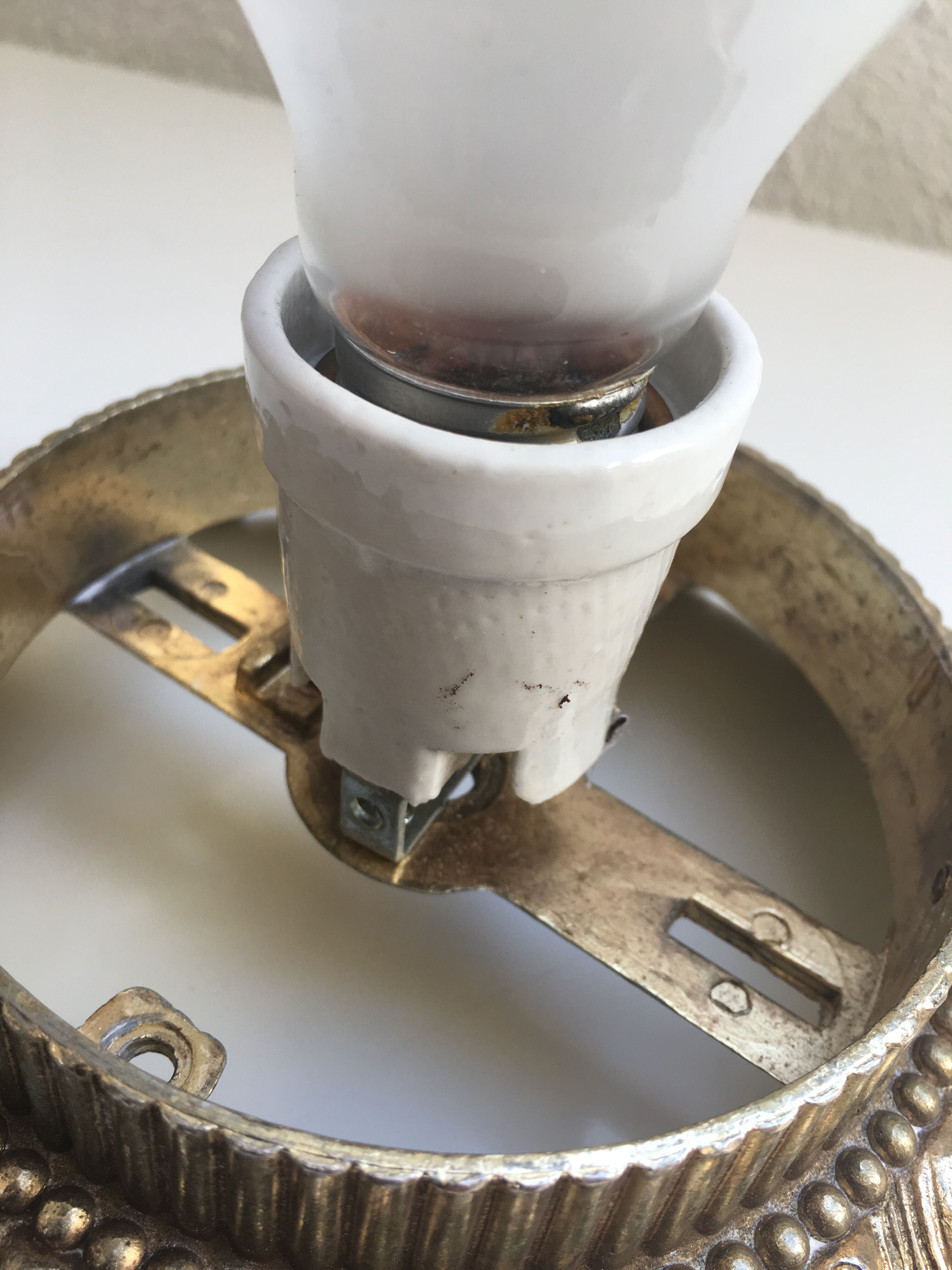 Diamond tipped ceiling lamp