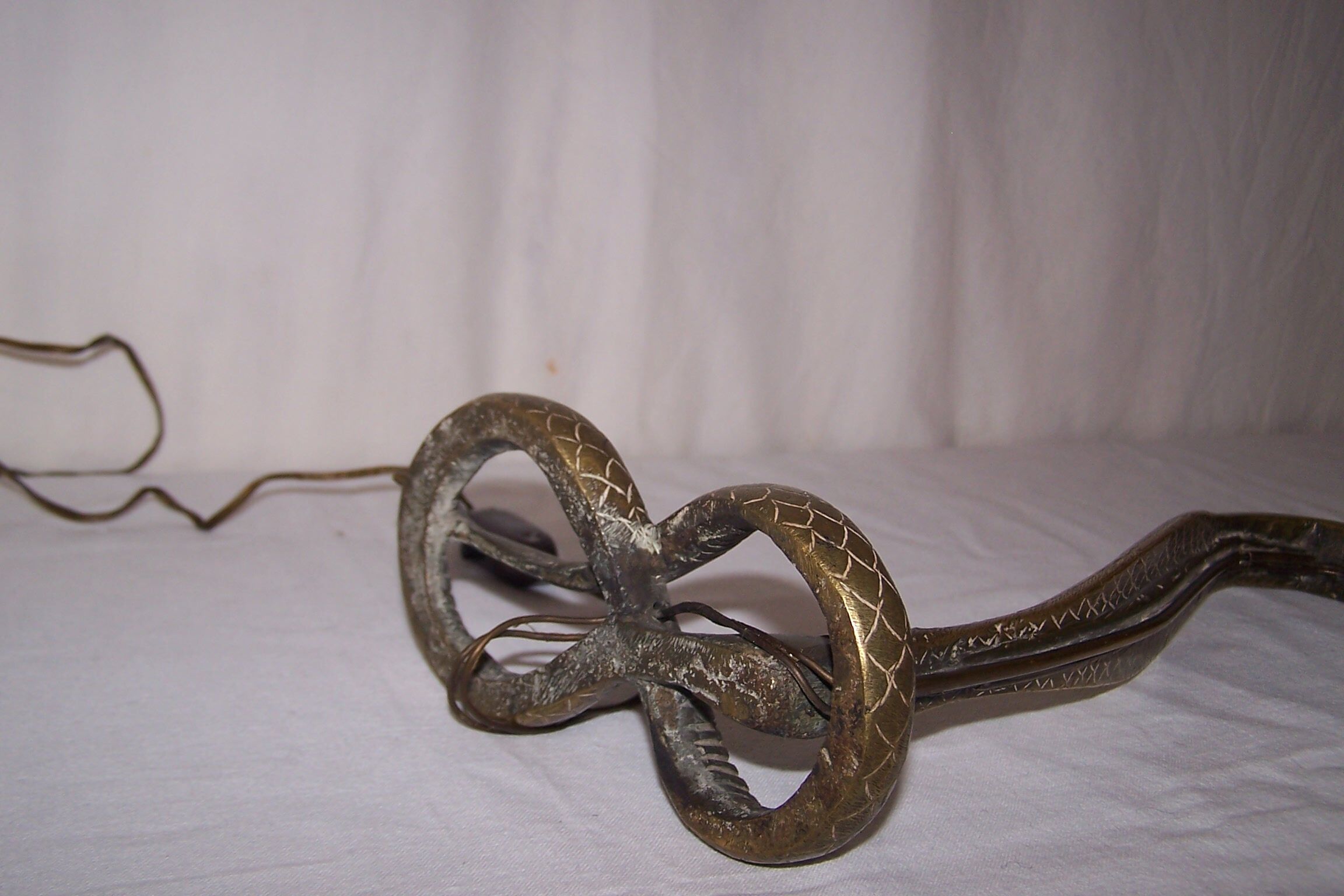 Bronze cobra lamp art deco