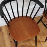 Paire de chaises scandinaves dans le goût de Tapiovaara, 1960