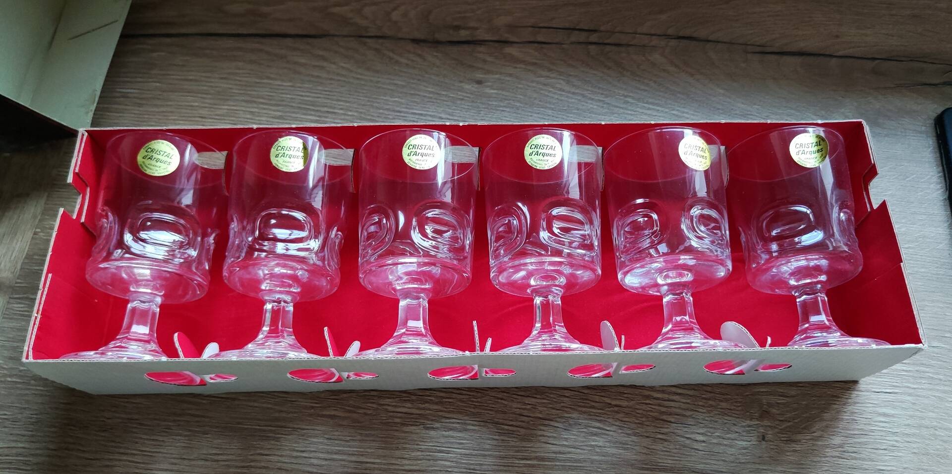 6 petits verres en cristal trempé d'environ 10 cl
