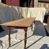 Community table