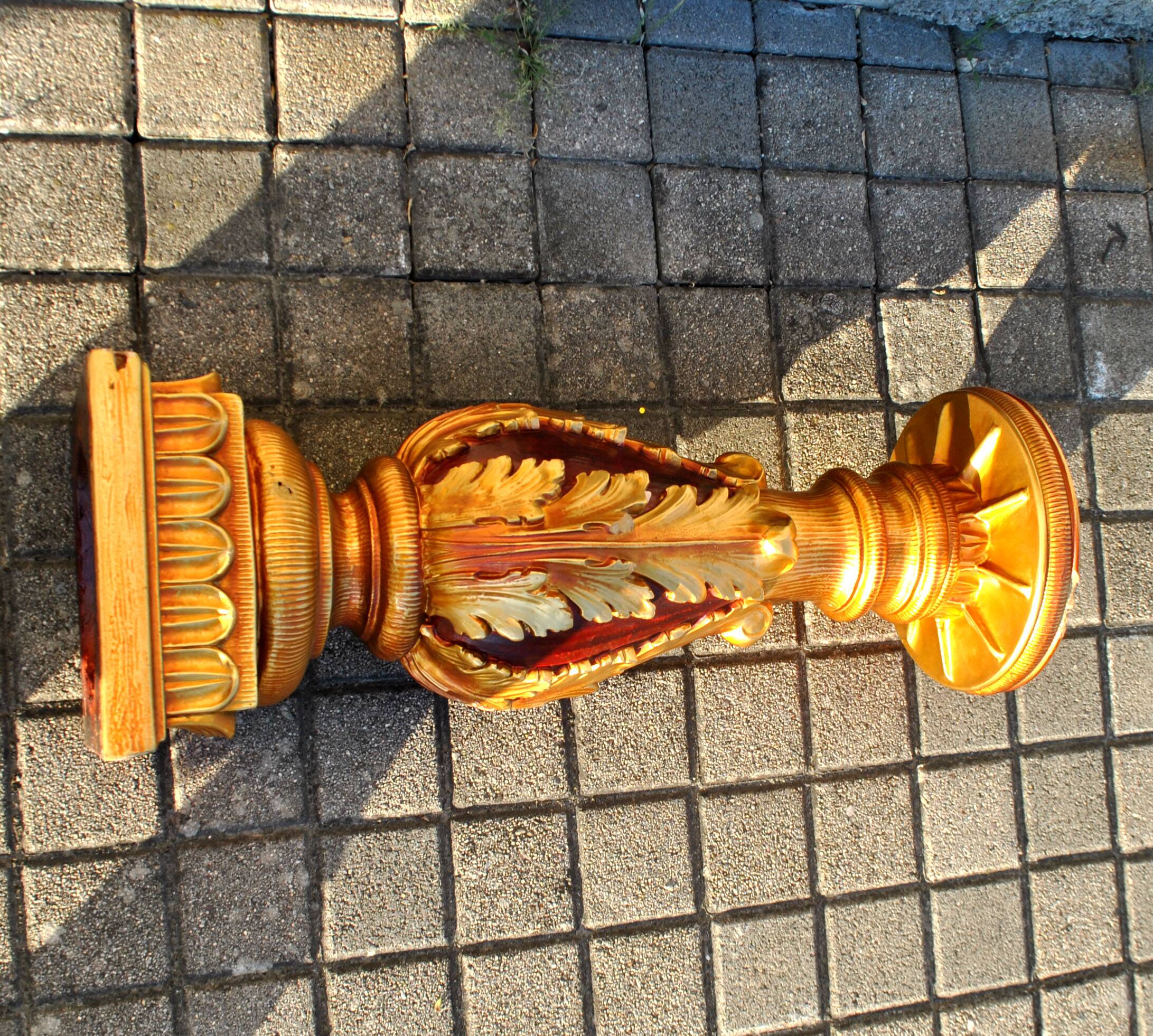 Decorative plaster column - gold lamp base - Creation JP France