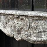 Cheminée Régence en marbre gris, Sainte-Anne, XVIIIe siècle