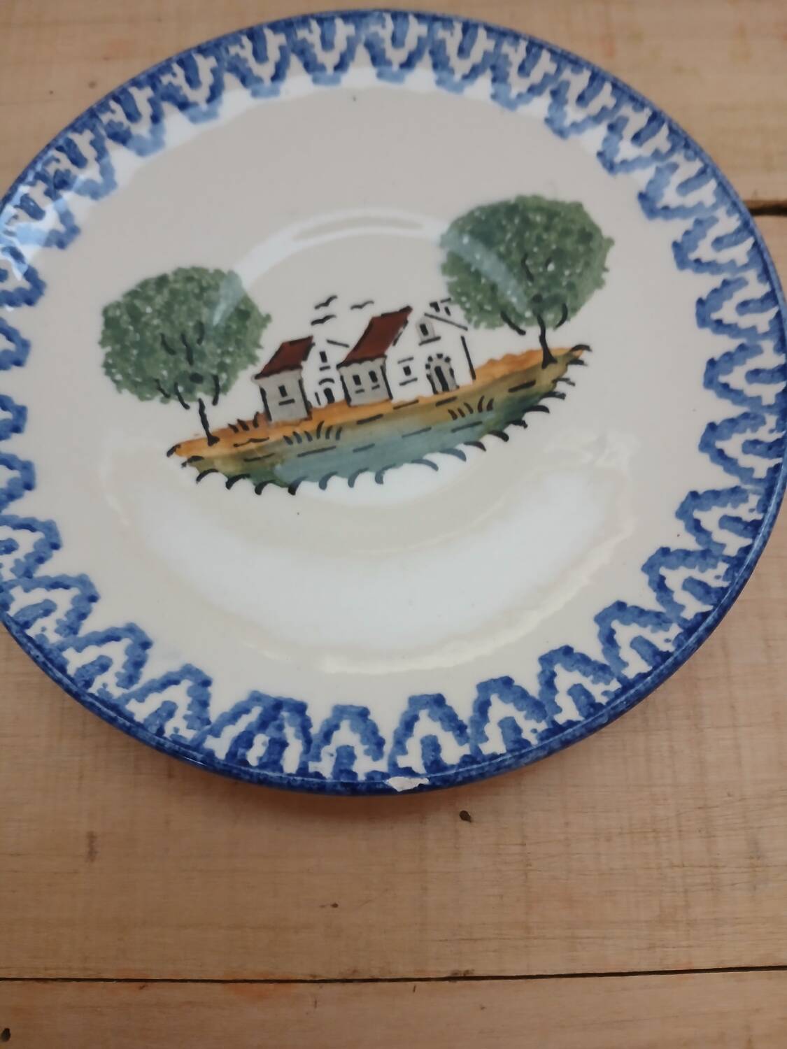 5 small Saint Clément plates/saucers