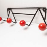 Coatrack 60s black and red 4 balls