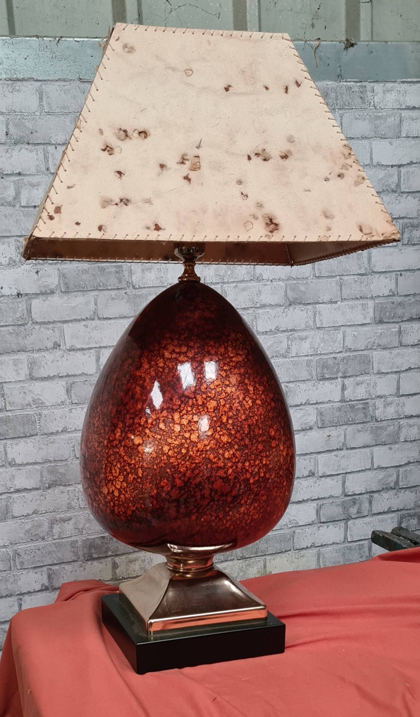 Lampe en céramique, abat-jour en parchemin, 1970