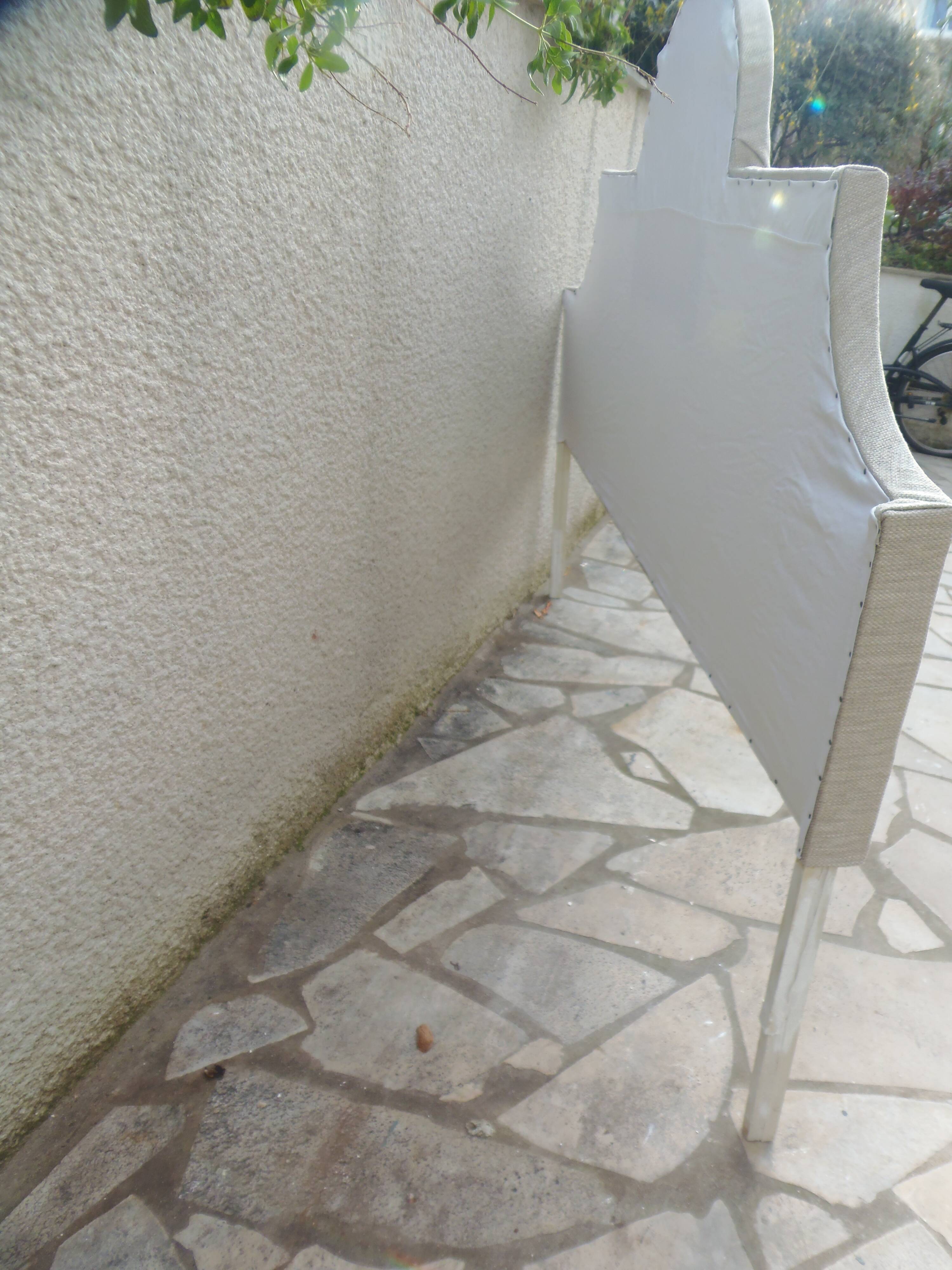 A second life for this upholstered 160 bed.