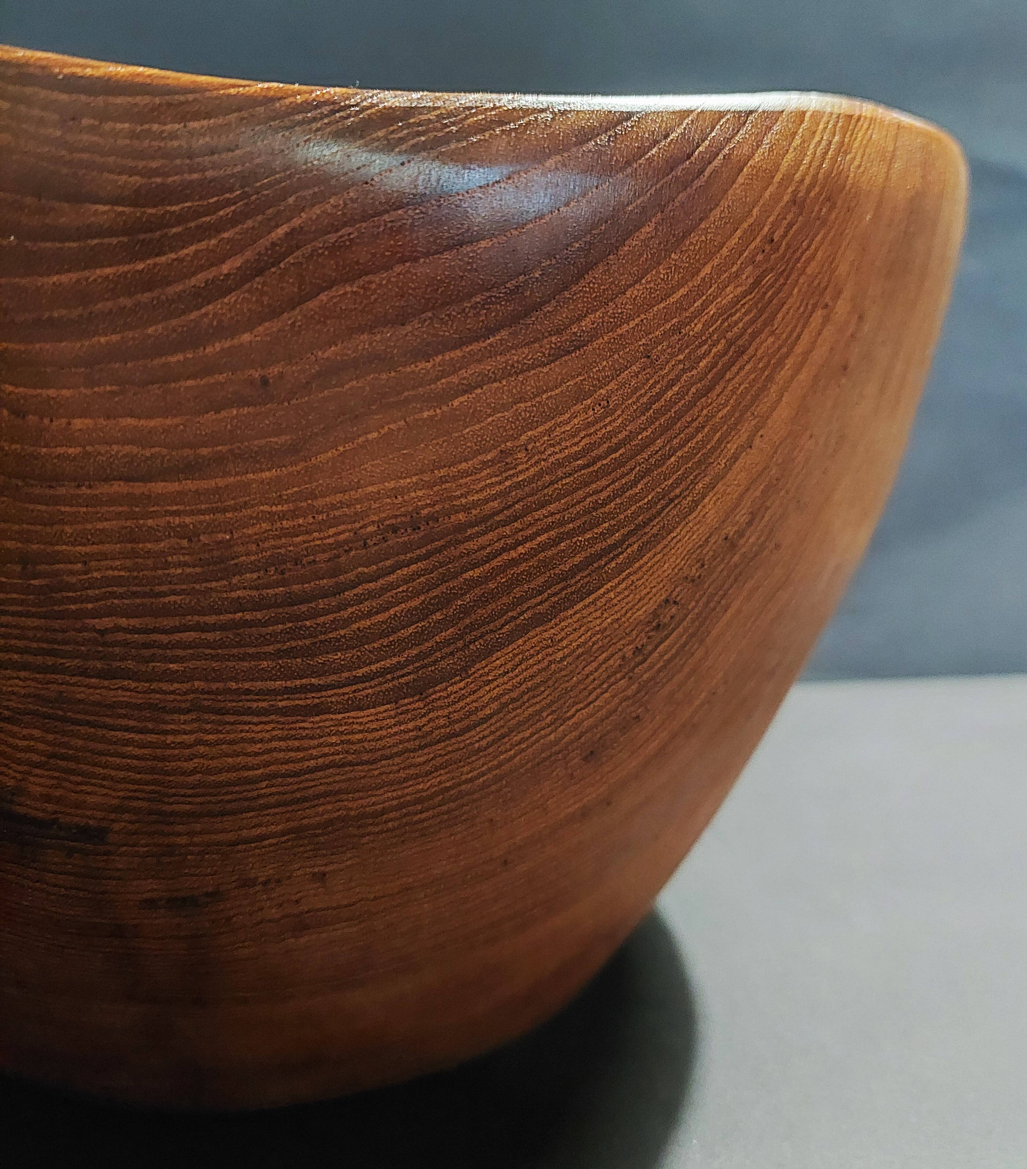 Vintage brutalist decorative wooden salad bowl 30 cm