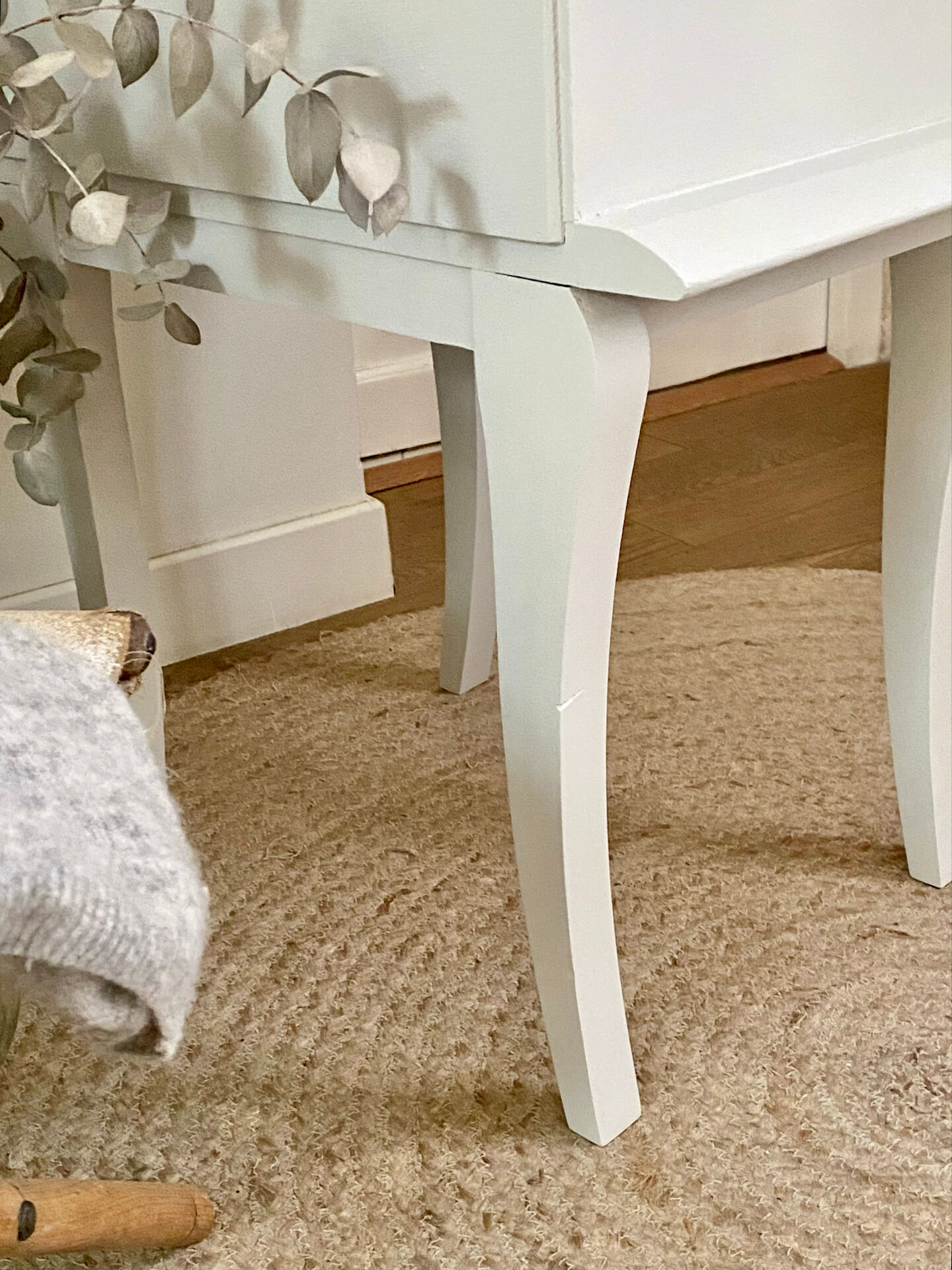 Bedside table