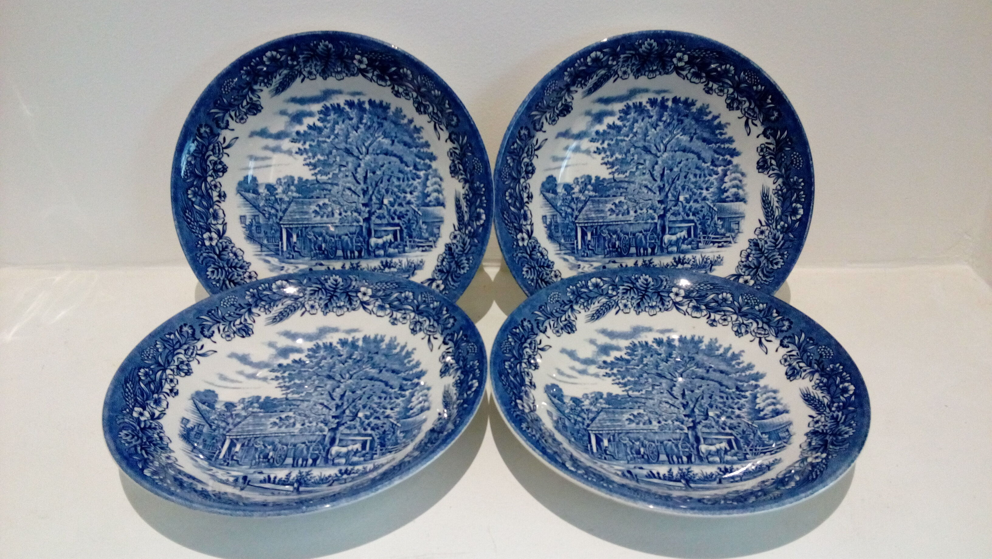 Set of 4 Churchill hollow plates
