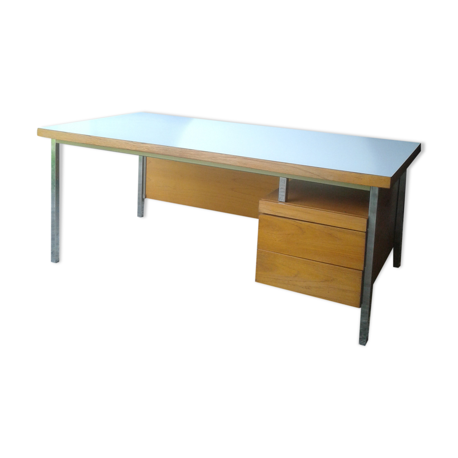 Georges Frydman EFA desk