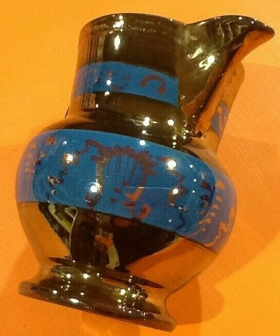 Pot à lait pichet XIXème faïence de Jersey A décor de frises bleues feuillagées