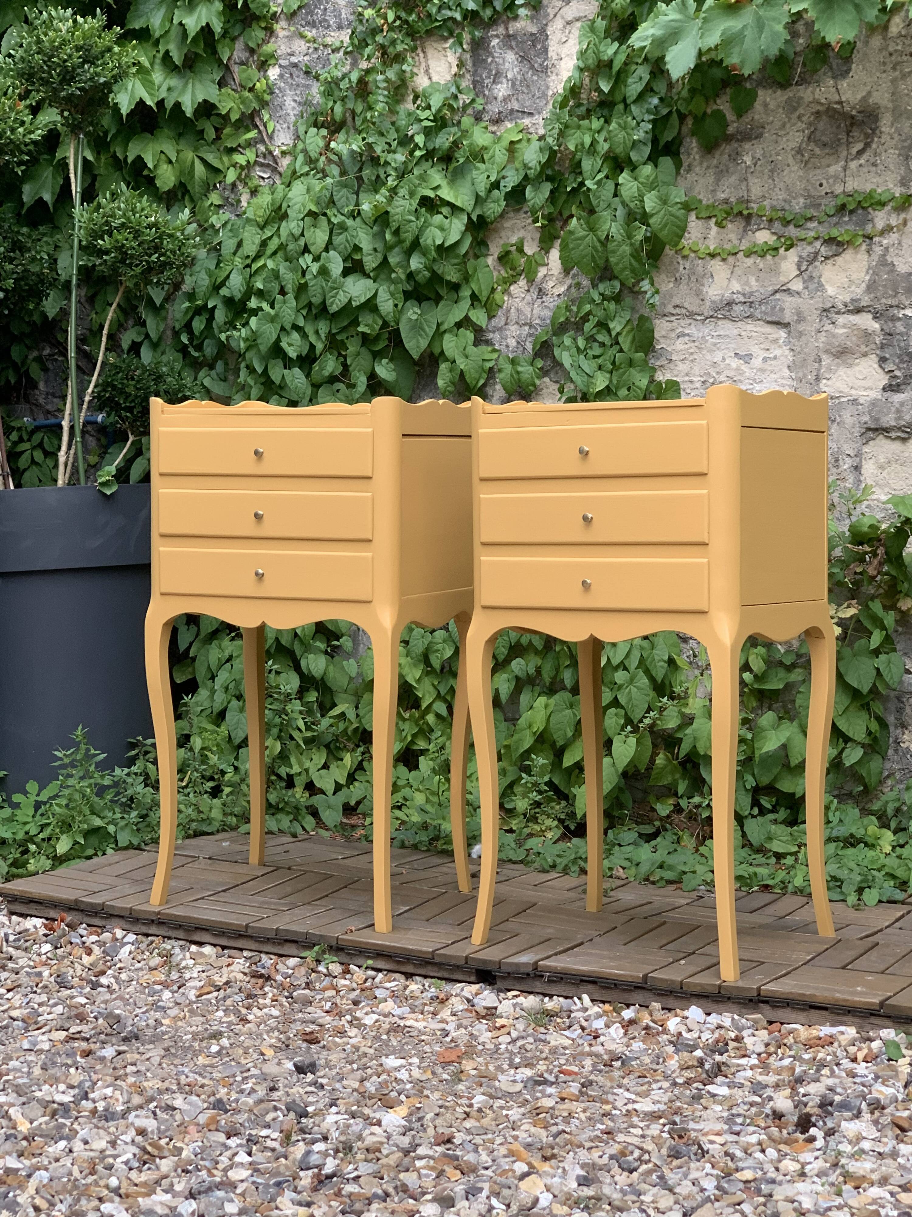 Pair of vintage Louis XV style bedside tables