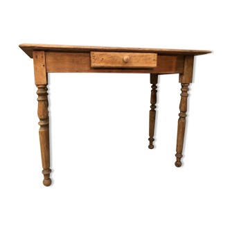 Ancienne table de cuisine en chêne