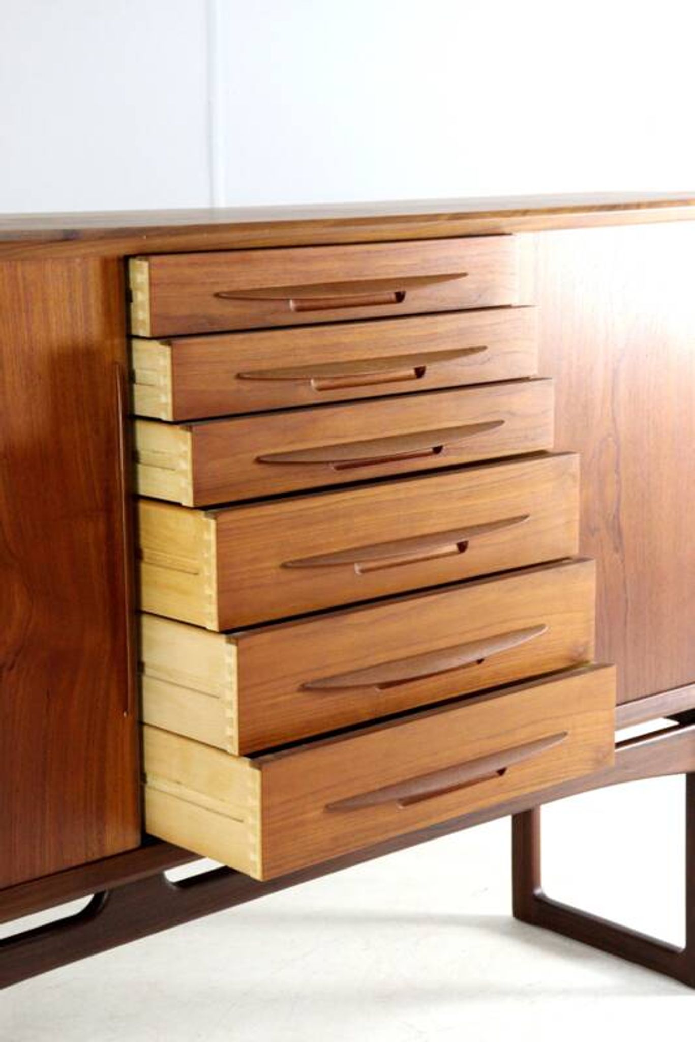 Enfilade 194 cm design danois en teck