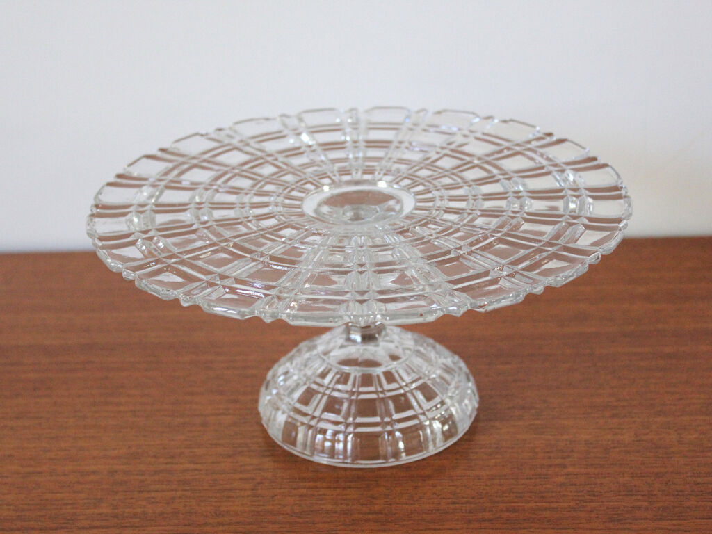 Former Portieux crystal cake plate