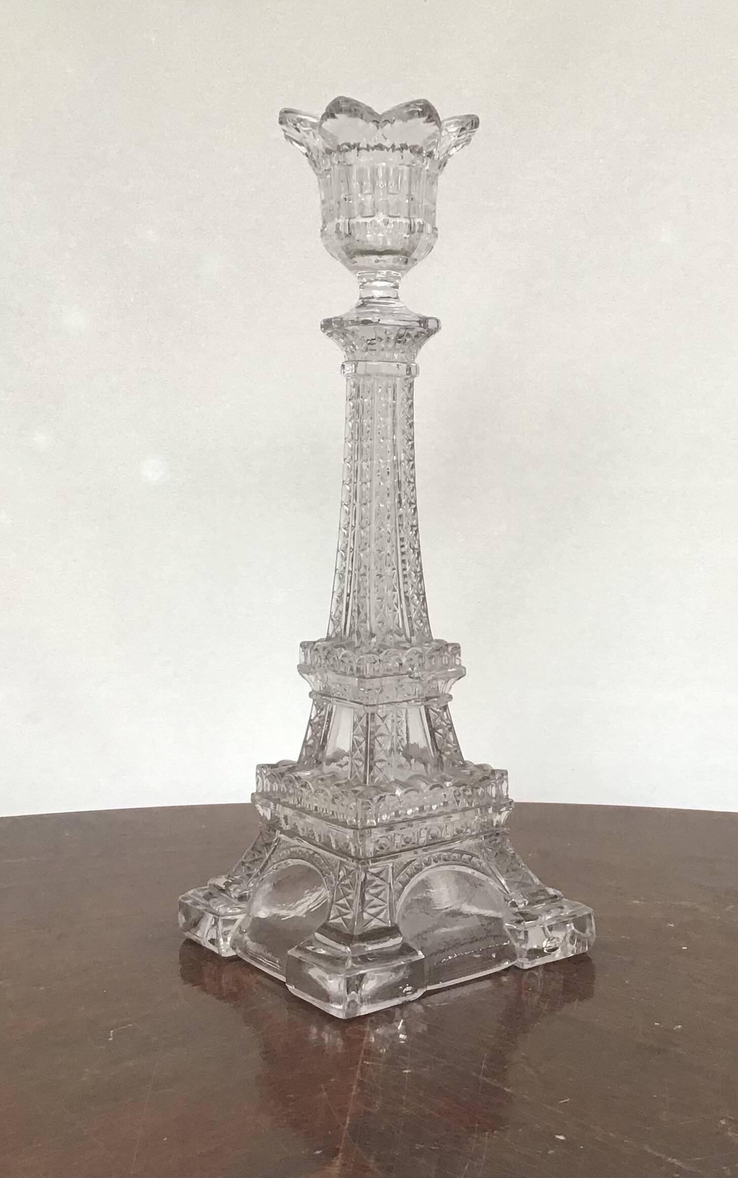 Eiffel Tower shaped candlesticks made by the Portieux crystal factory