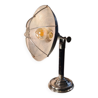 lampe d atelier  en alu et fonte, nicklé 1930 a 40  ,,,45x27cm  4kg avec prise simple