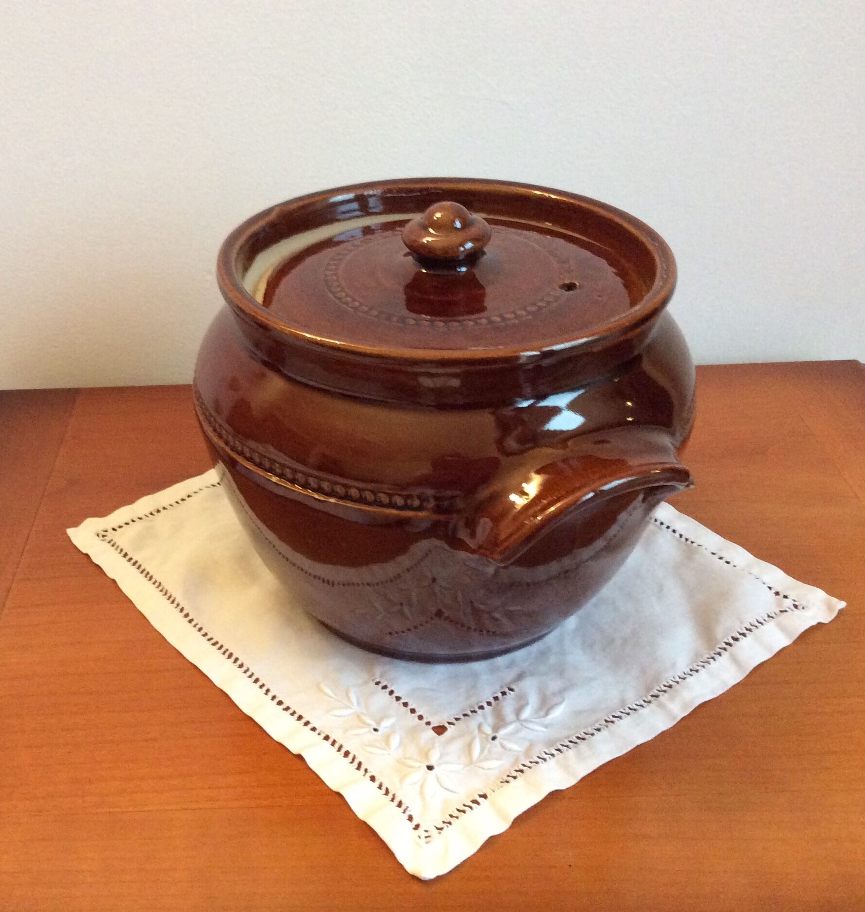 Pot glazed stoneware pot with lid Pearson's of Chesterfield England