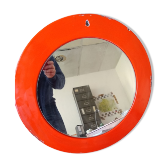 Orange mirror