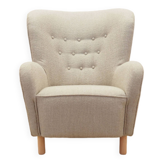 Fauteuil beige, design scandinave, production : Danemark