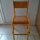Chaise haute d'école vintage