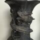 Paire de grands vases en bronze