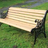 Banc de parc anglais en fonte restauré