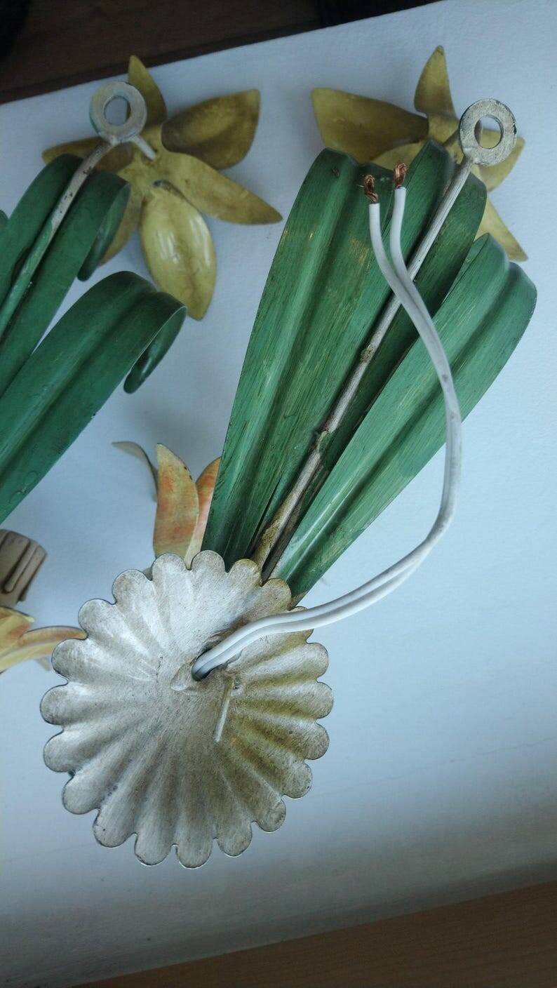Floral single-arm wall lights, wall sconces, toleware, French vintage enamel.