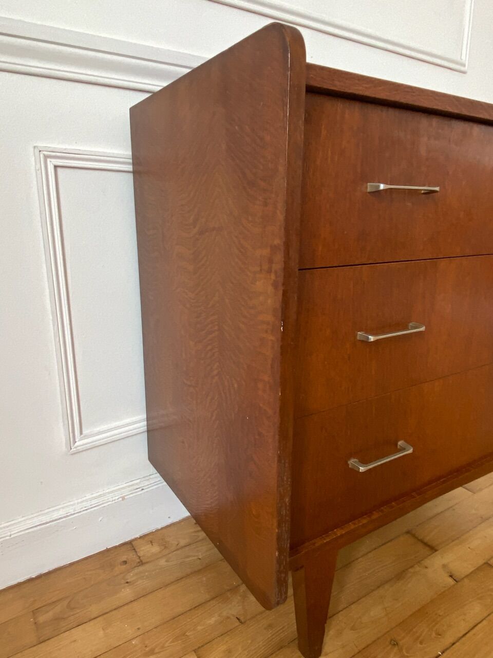 Vintage wooden chest of drawers
