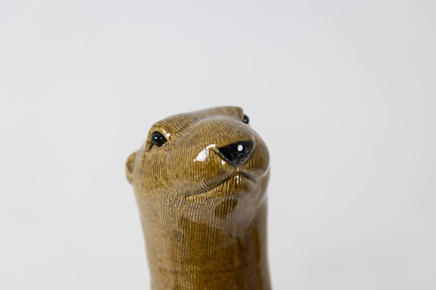 Valérie Courtet, Otter in chamotte and enameled stoneware. Contemporary work