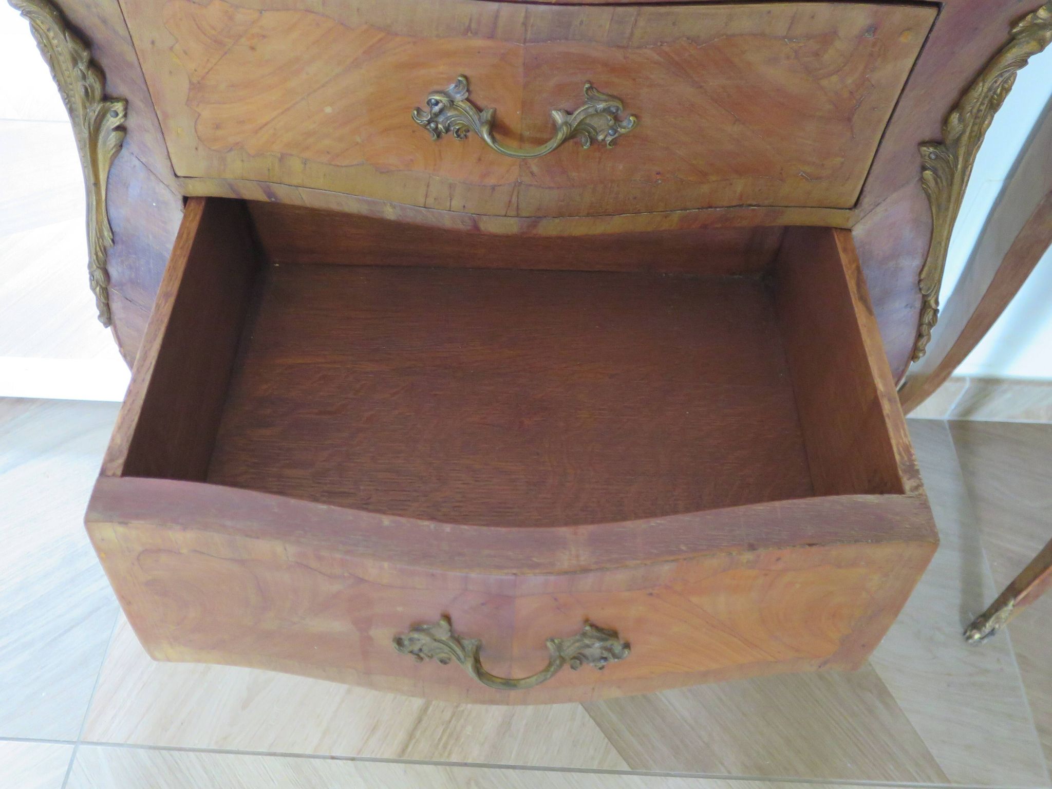 Paire de 2 chevets-louis xv-marqueterie-2 tiroirs-marbre rose