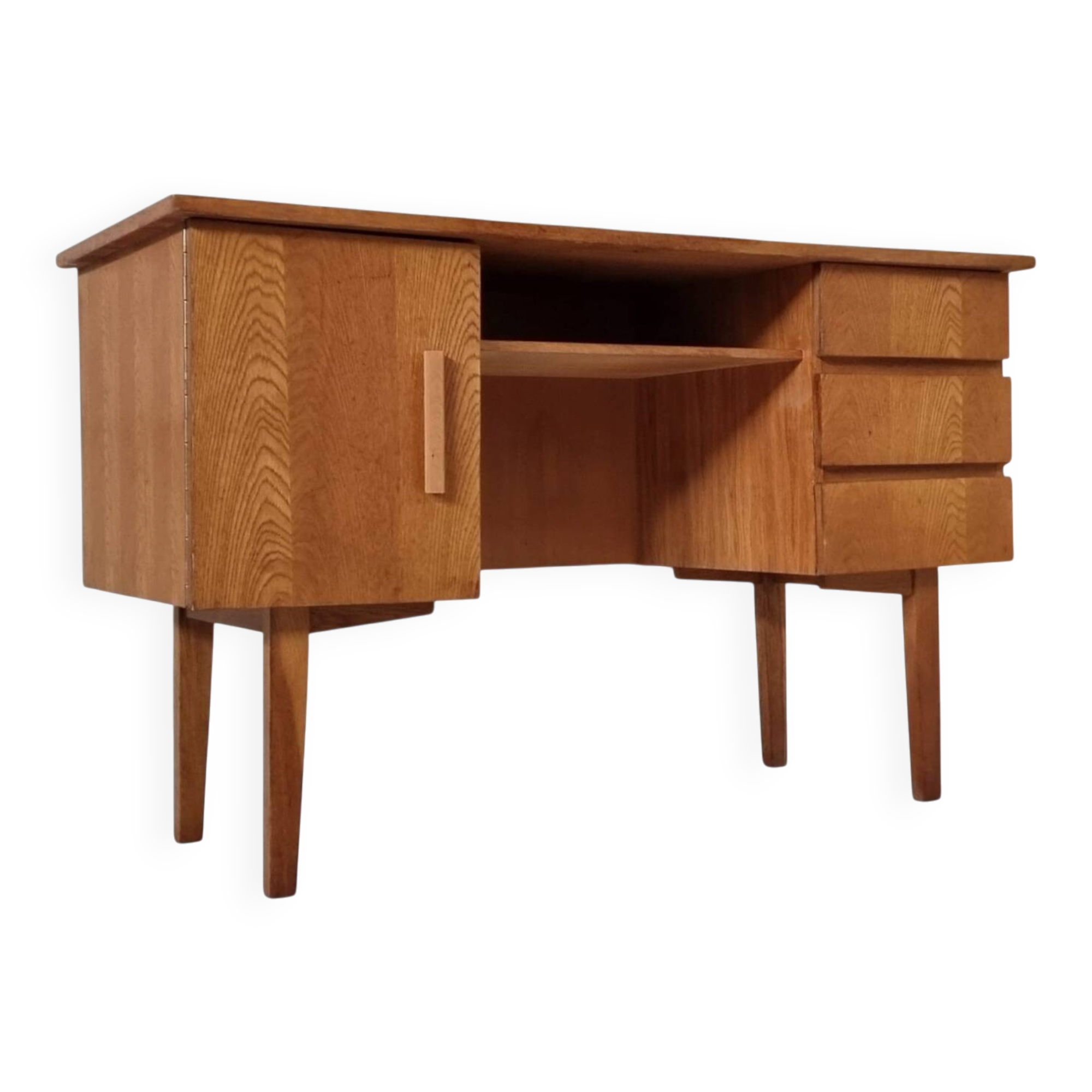 Bureau du milieu du siècle