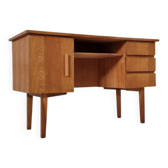 Bureau du milieu du siècle