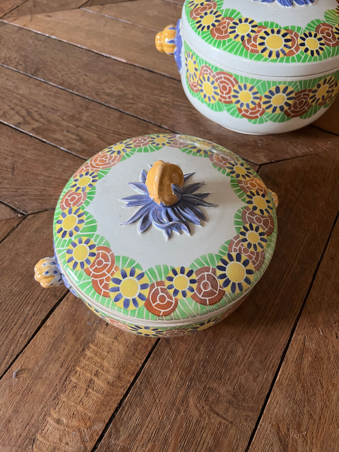 Kairouan Creil and Montereau soup tureens
