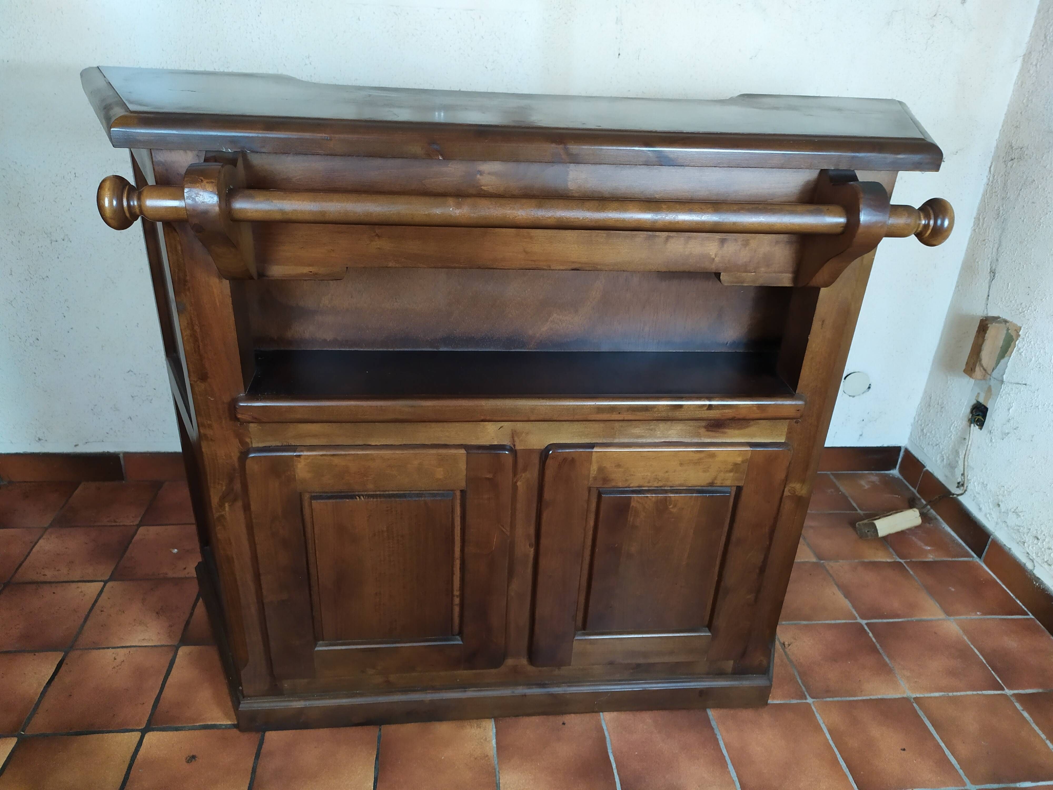 Wooden bar + 3 wooden stool and black skaï of the brand macorest