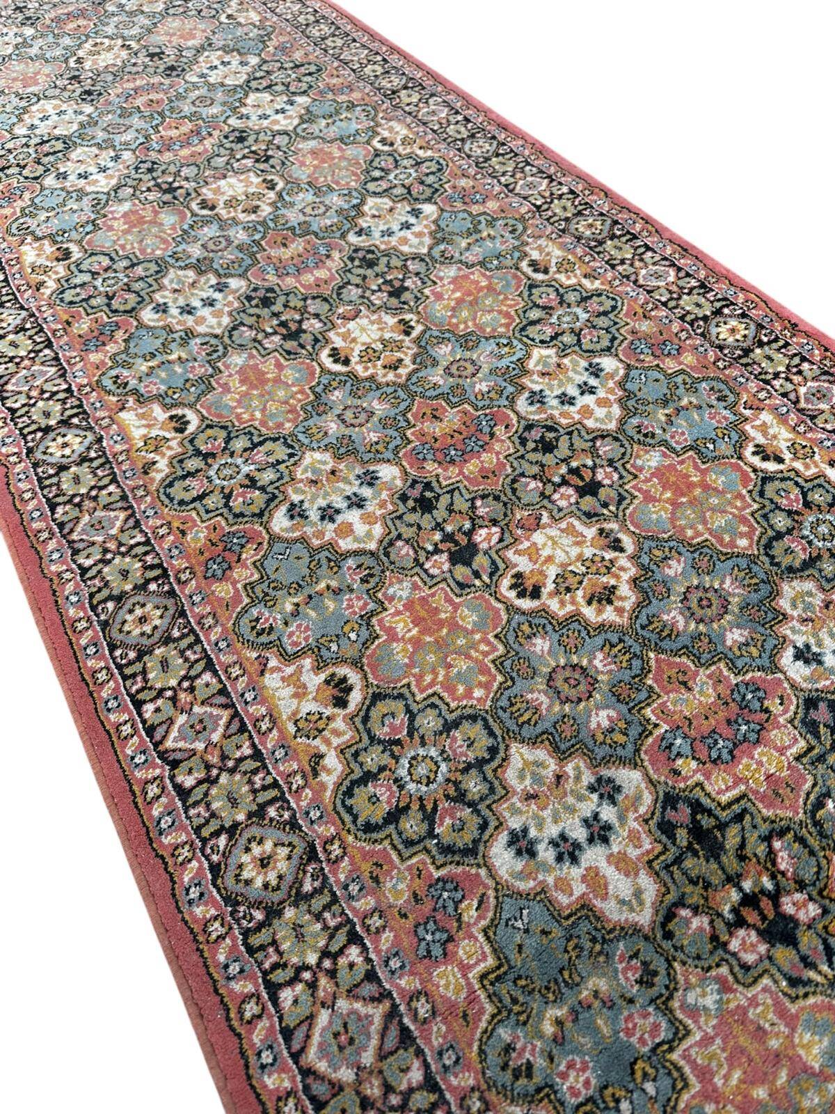 Oriental hallway rug 3m x 80cm