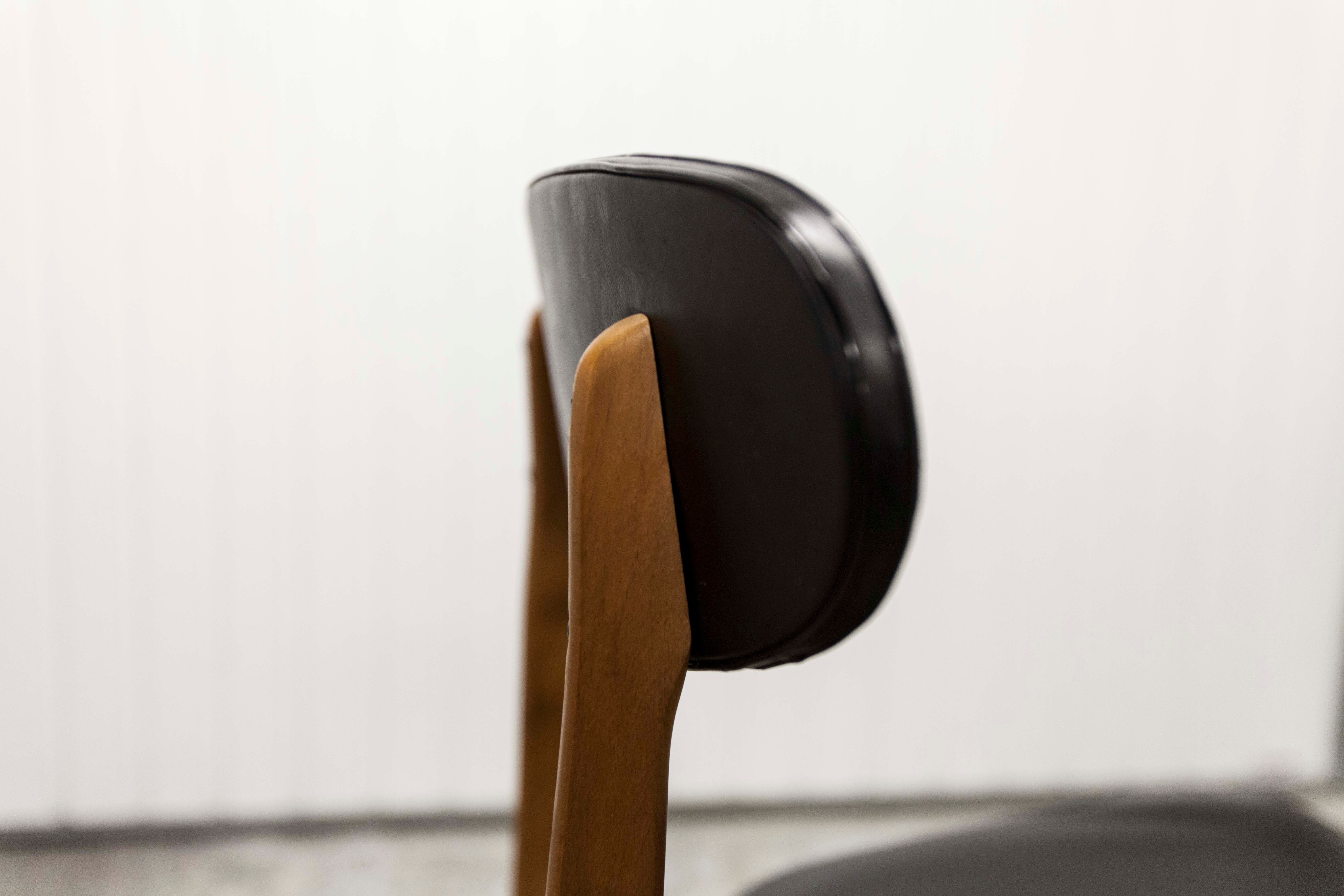 Set of 6 chairs Scandinavian oval back