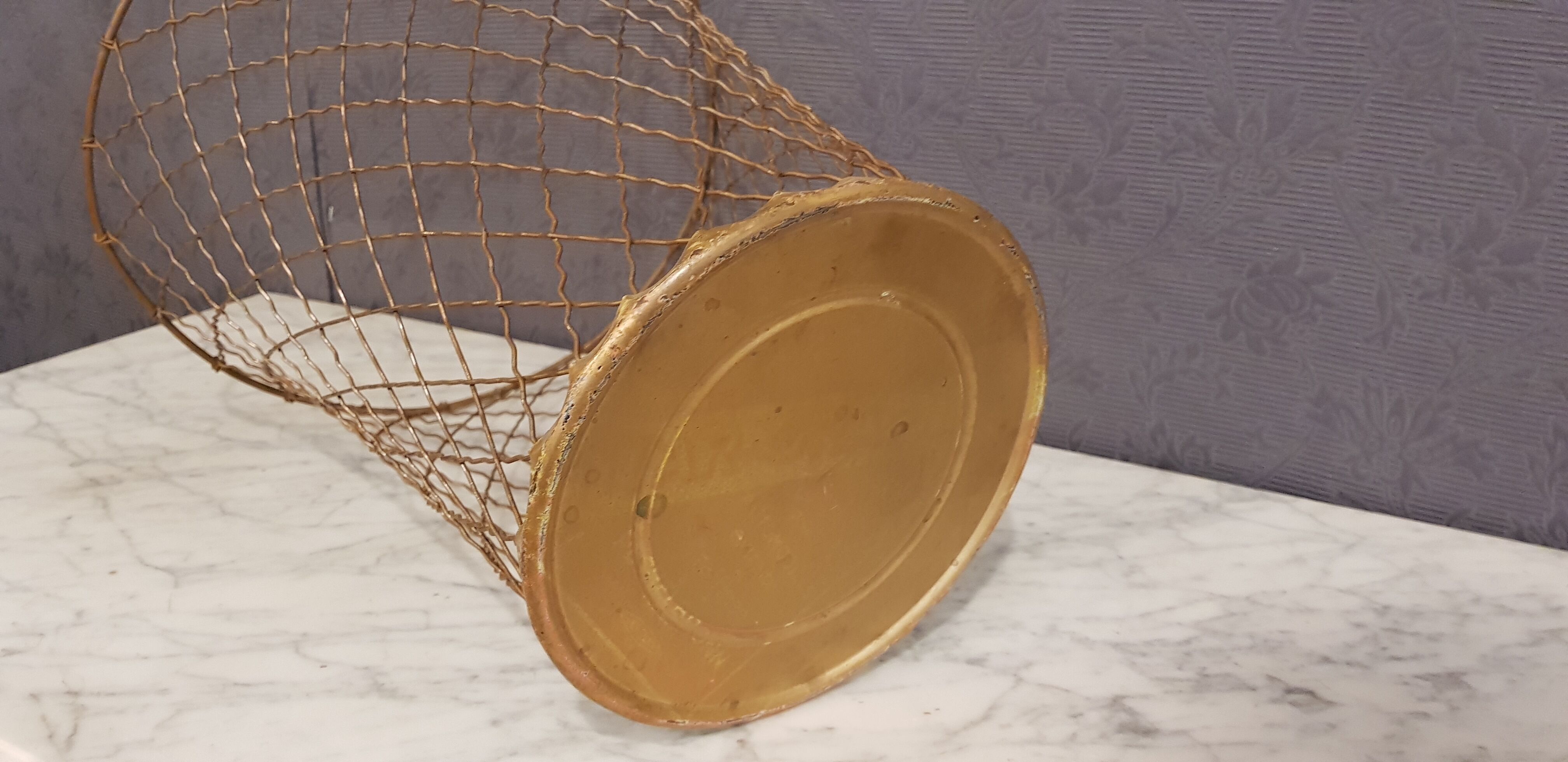 Brass paper basket