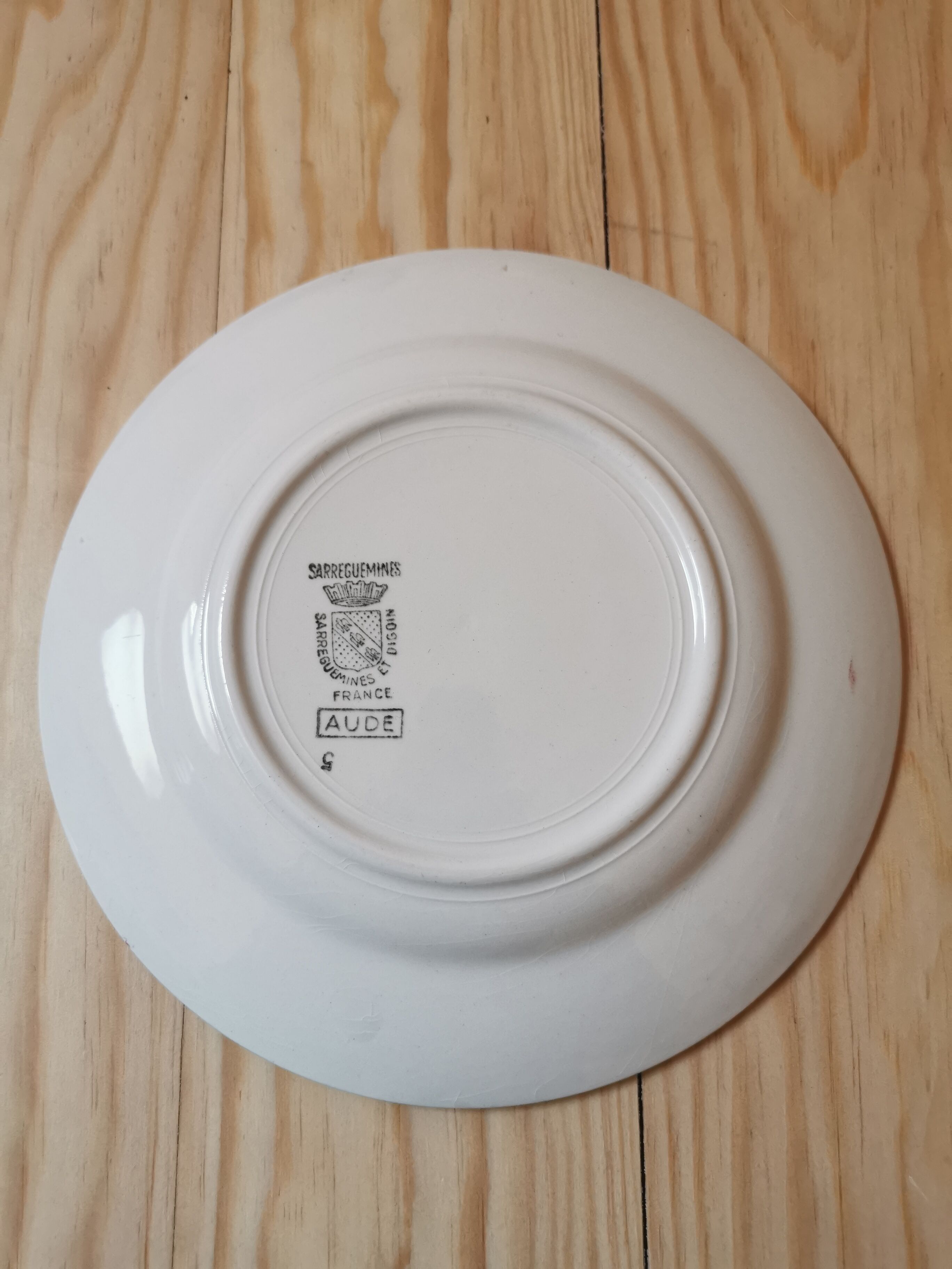 Mismatched retro dessert plates