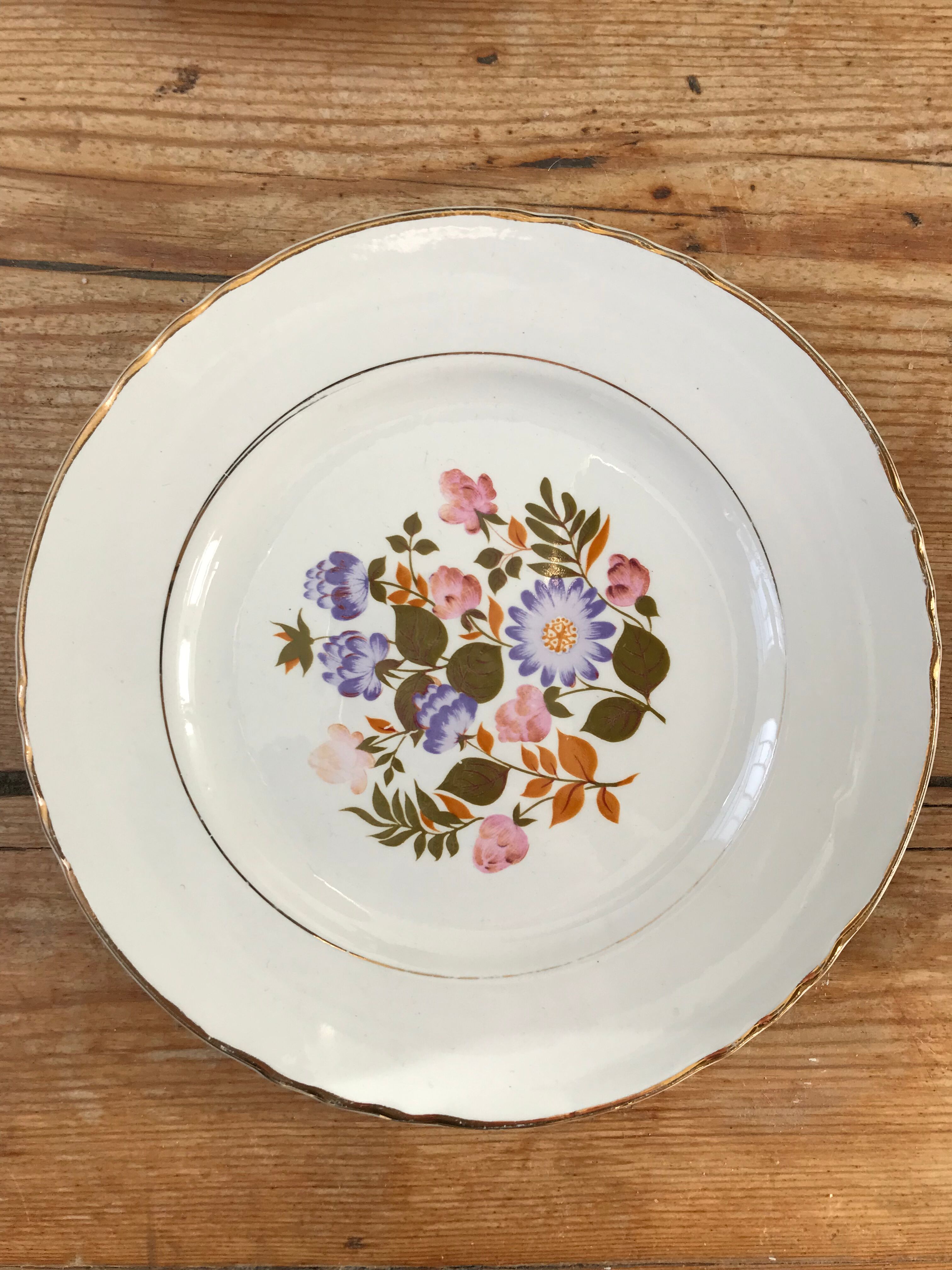 Series of 6 dessert plates