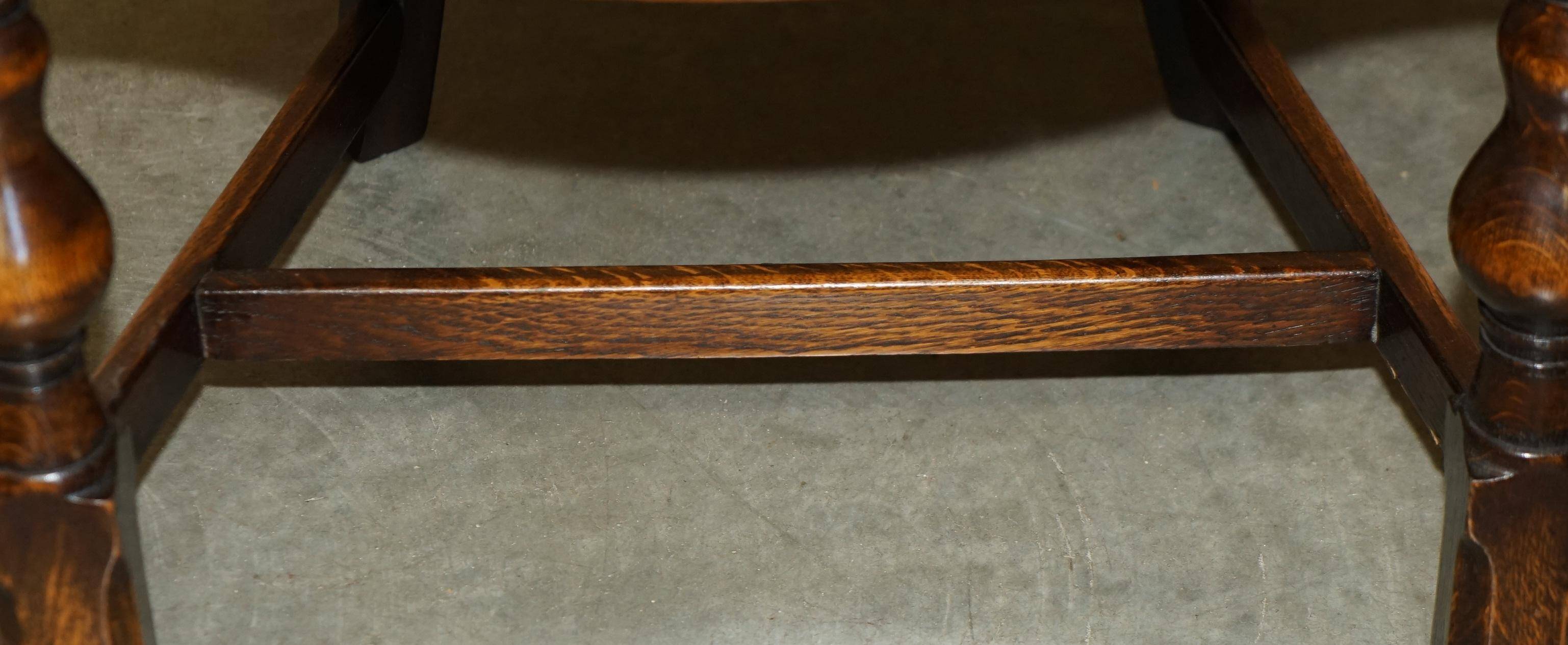 Fauteuil de bureau Édouardien 1910 en cuir et chêne sculpté