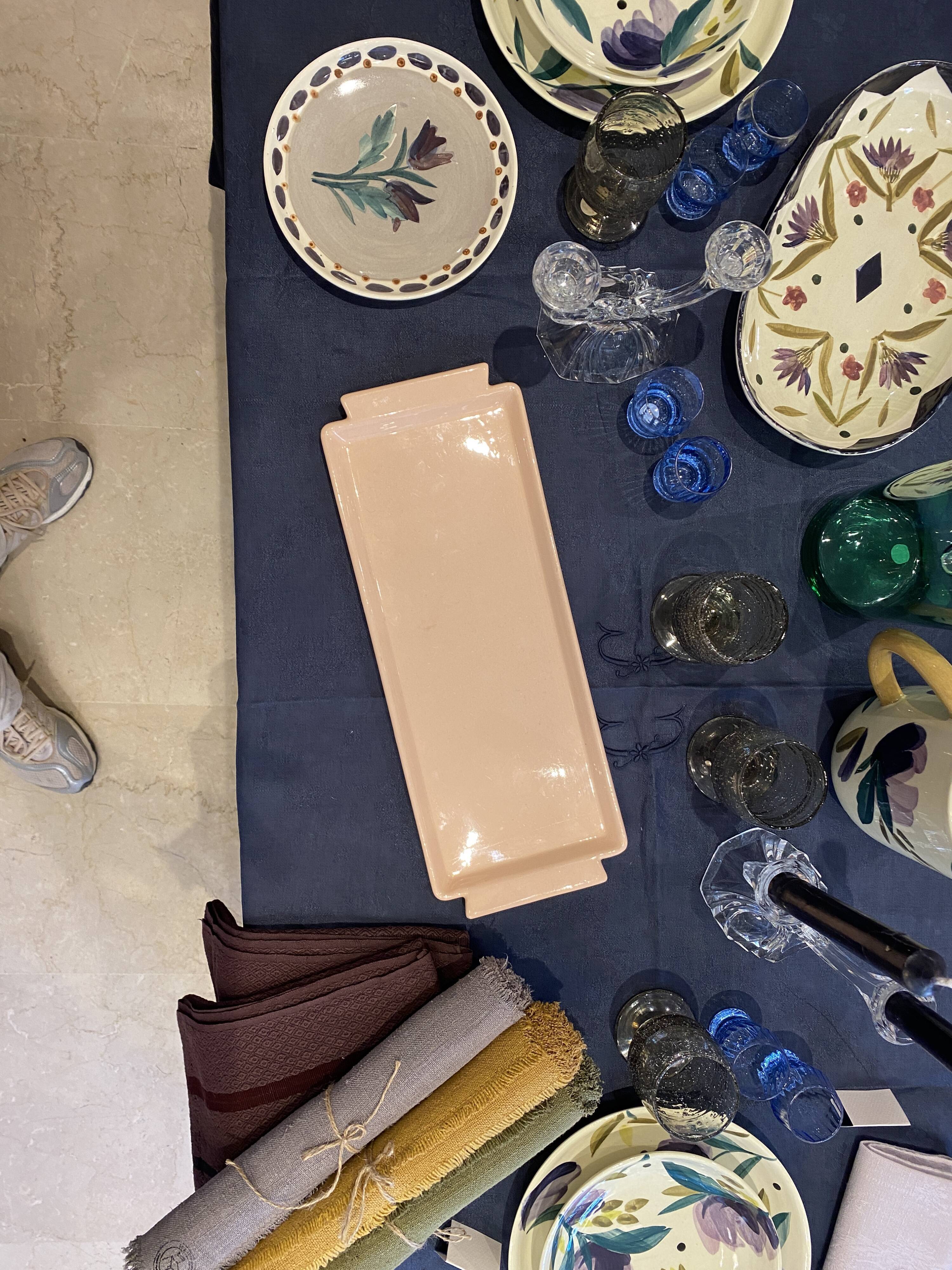 Digoin powder pink cake dish