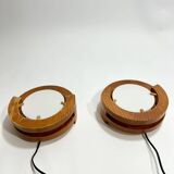 Vintage design wall light in pine and plexiglass, 1970s