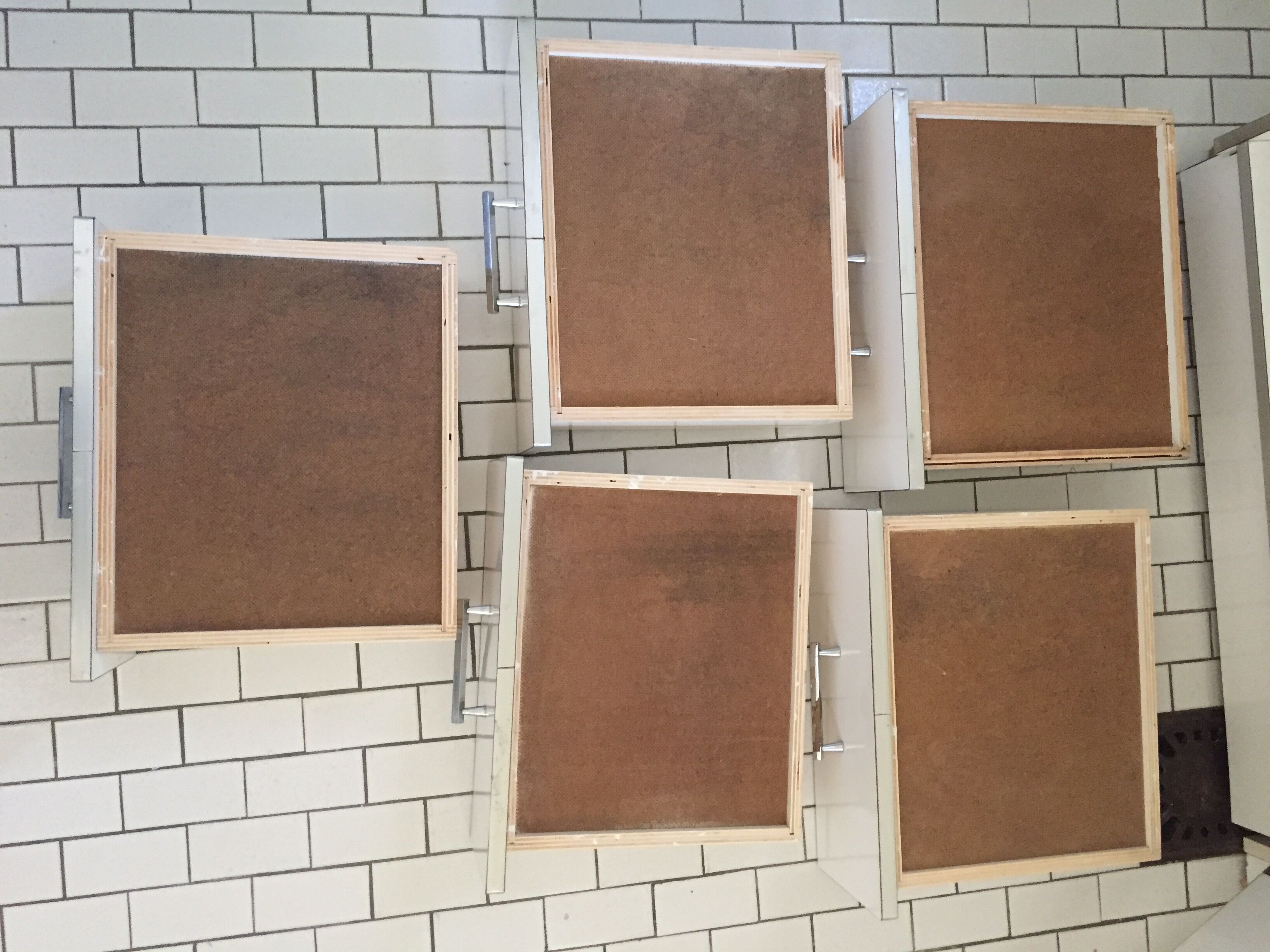 Bathroom cabinet in formica 70s