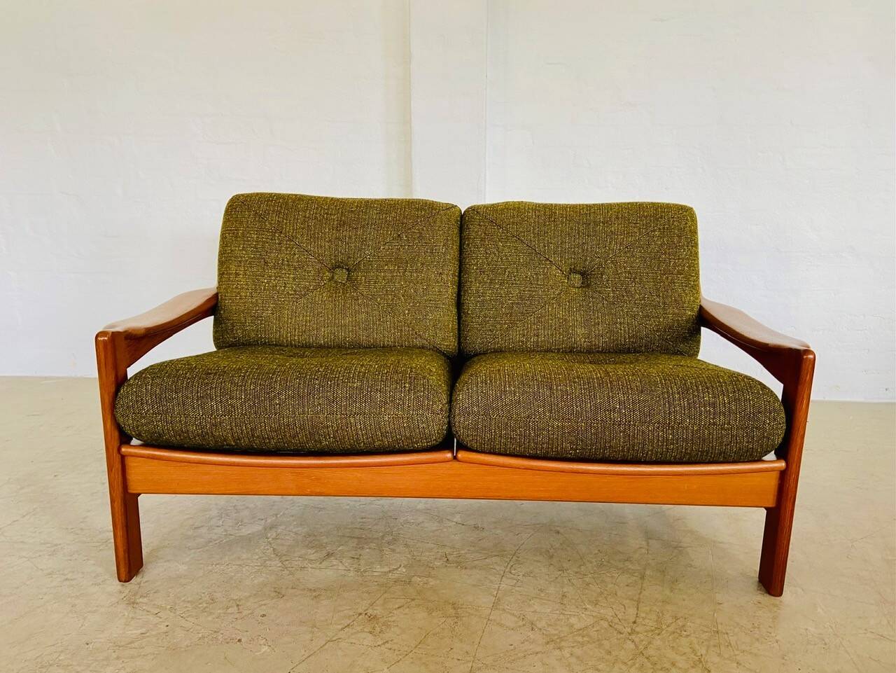 Canapé 2 personnes vintage rétro danois du milieu du siècle par Arne Wahl Iversen 1970