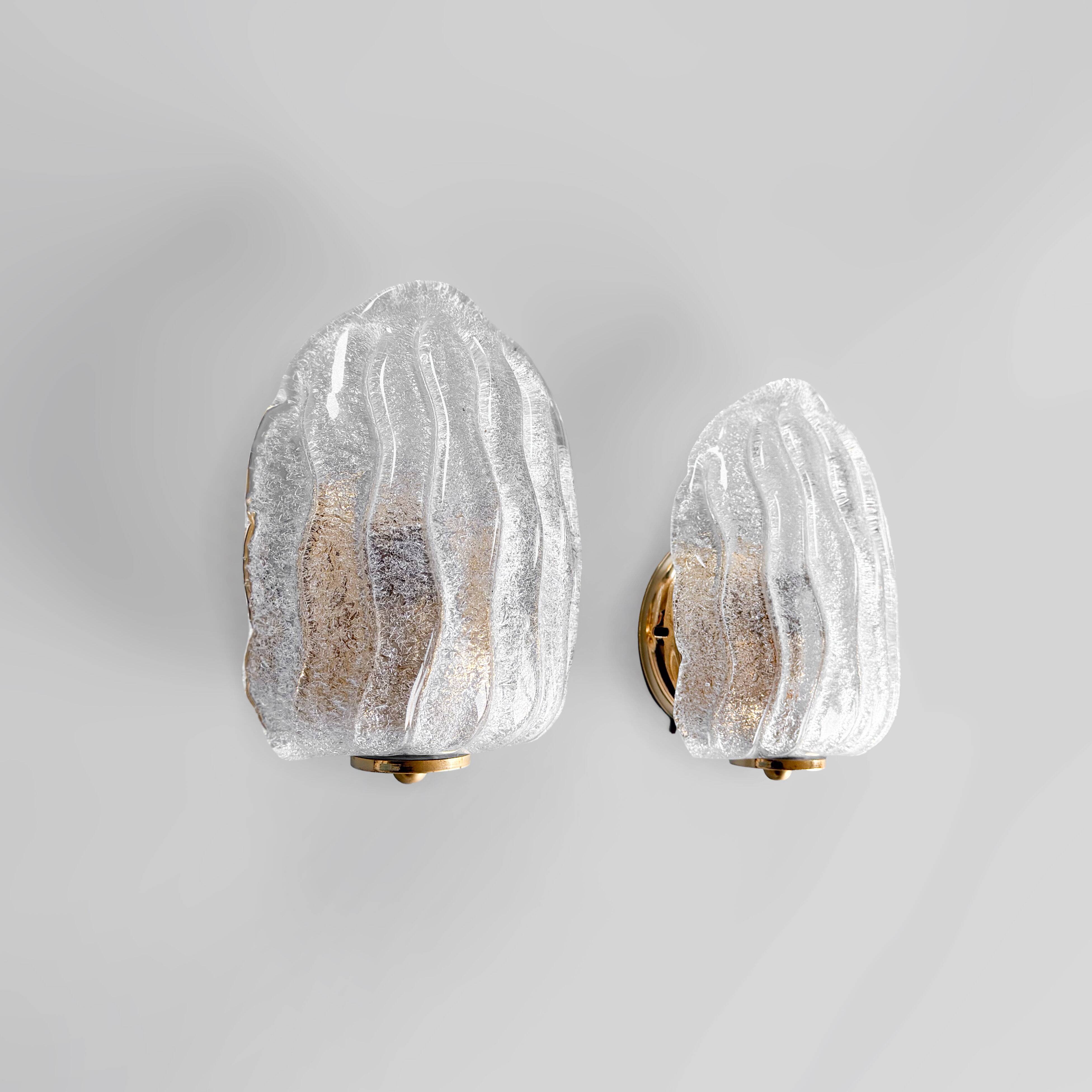 Vintage Italian Murano frosted glass wall sconces, 1980s.