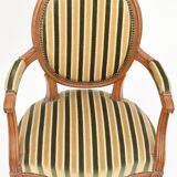 Louis XVI-style convertible chair