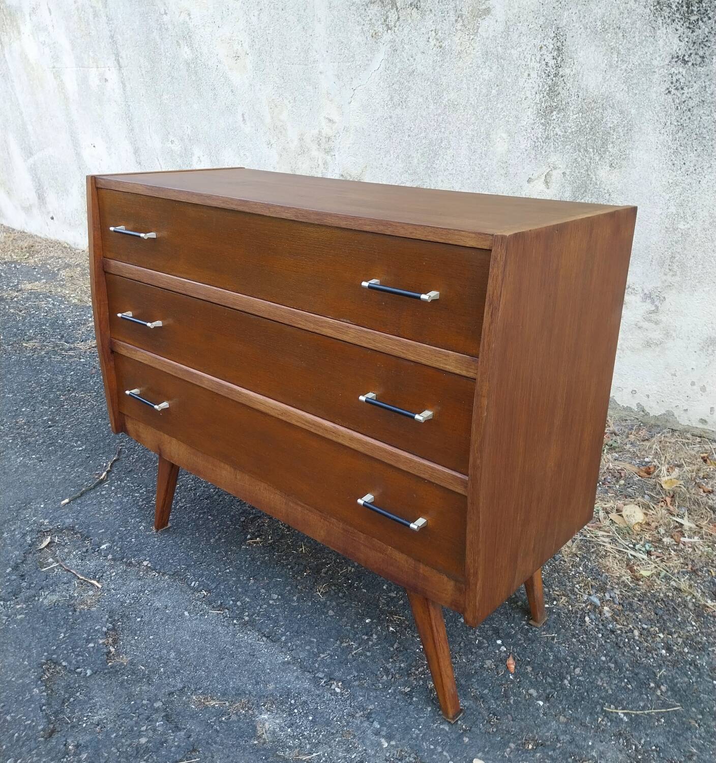 Compass foot chest of drawers
