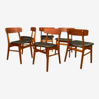 Ensemble de six chaises de style Børge Mogensen Farstrup, Danemark, années 1960.